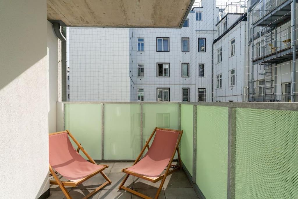 Sunny 1Br Home With Balcony By Hm Viena Exterior foto
